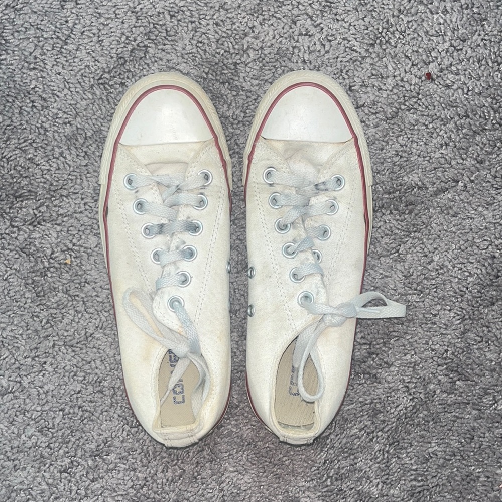 White low top converse